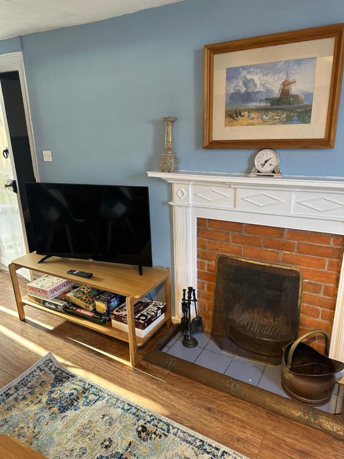 2 Bedroomed Fisherman'S Cottage Near Quay ブレイクニー エクステリア 写真